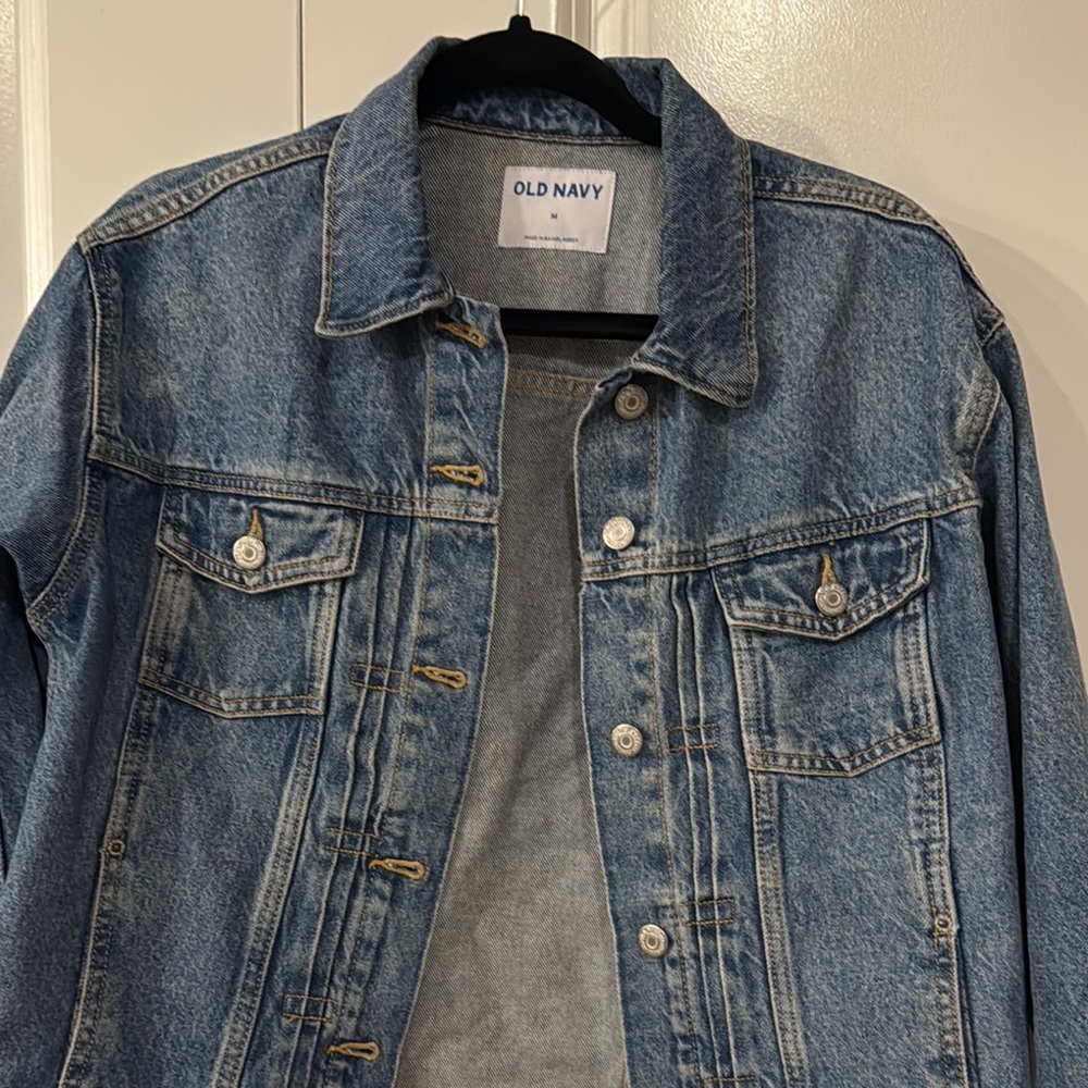 Lightly worn Old Navy Denim Jacket size M - Picture 5 of 16